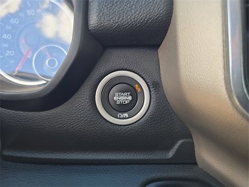 Certified 2022 RAM 1500 Laramie image 23