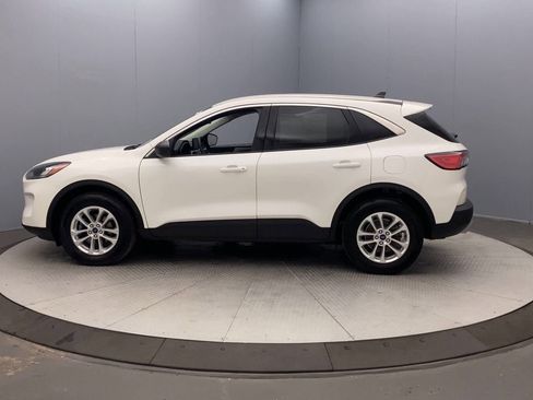 Used 2022 Ford Escape SE AWD/4WD image 2
