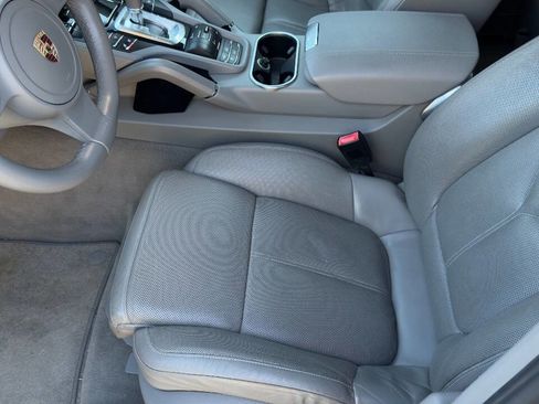 Used 2011 Porsche Cayenne S image 27