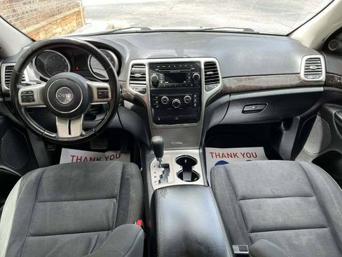 Used 2012 Jeep Grand Cherokee Laredo RWD image 12