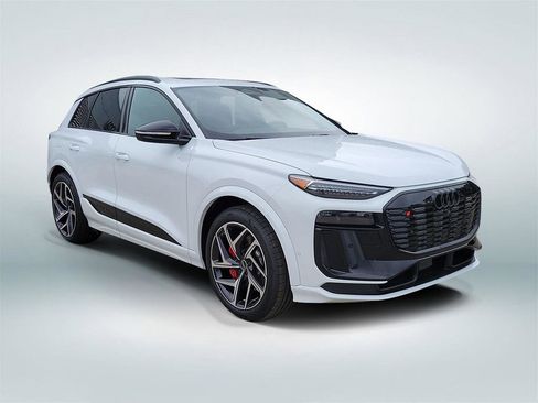 New 2027 Audi SQ6 e-tron Premium Plus AWD/4WD image 2