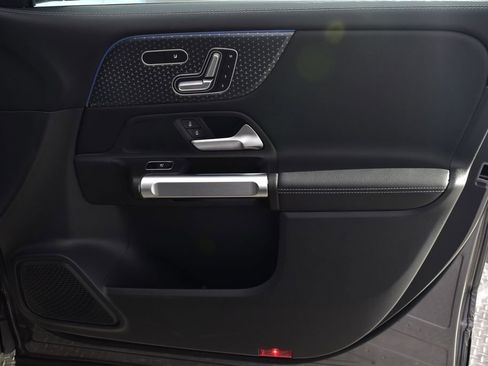 Certified 2025 Mercedes-Benz GLB 250 4MATIC image 36