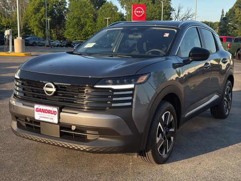 New 2026 Nissan Kicks SV w/ SV Premium Package AWD/4WD image 2