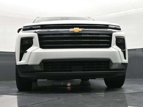 Used 2024 Chevrolet Traverse LS FWD image 27