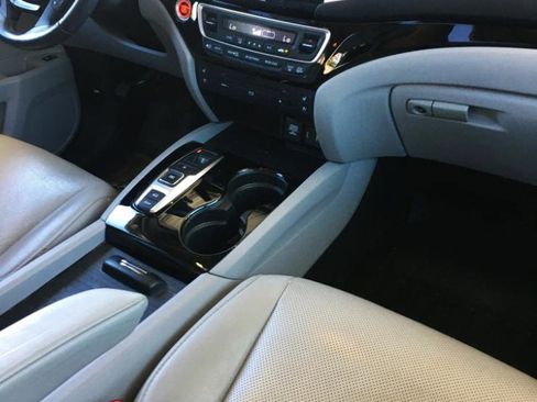 Used 2017 Honda Pilot Elite image 23