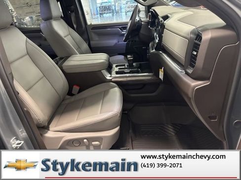 New 2025 Chevrolet Silverado 1500 LTZ image 17