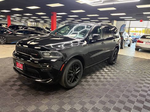 Used 2023 Dodge Durango GT image 5
