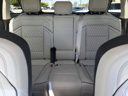 Certified 2024 Lincoln Nautilus Black Label w/ Jet Appearance Package (87T) image 21