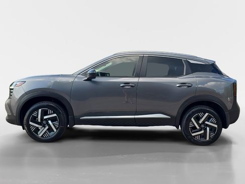 New 2026 Nissan Kicks SV image 2