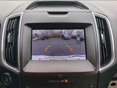 Used 2020 Ford Edge Titanium image 14