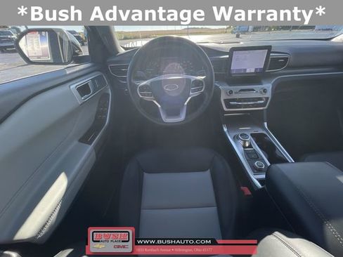 Used 2022 Ford Explorer XLT w/ Equipment Group 202A image 10