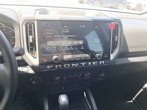 New 2026 Nissan Frontier SV w/ Tow Package AWD/4WD image 18