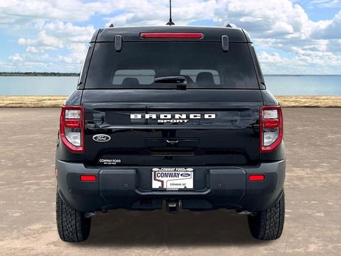 Used 2025 Ford Bronco Sport Badlands image 7