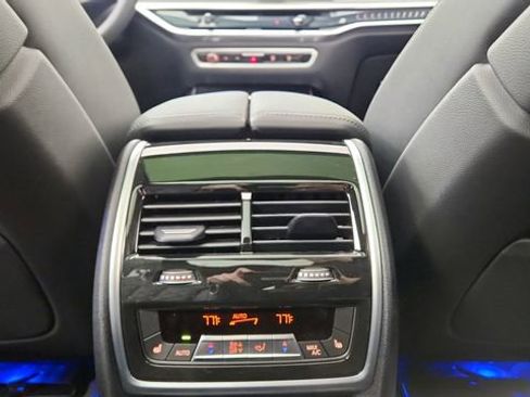 Used 2026 BMW X7 xDrive40i w/ M Sport Package image 57