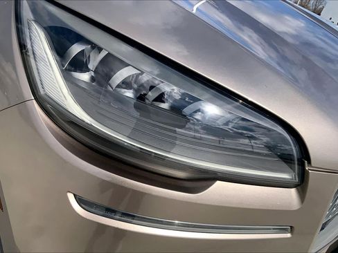 Used 2020 Lincoln Aviator Reserve w/ Equipment Group 201A image 24