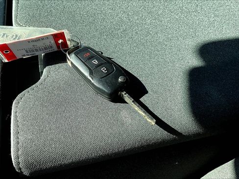 Used 2023 Ford F150 XLT image 36