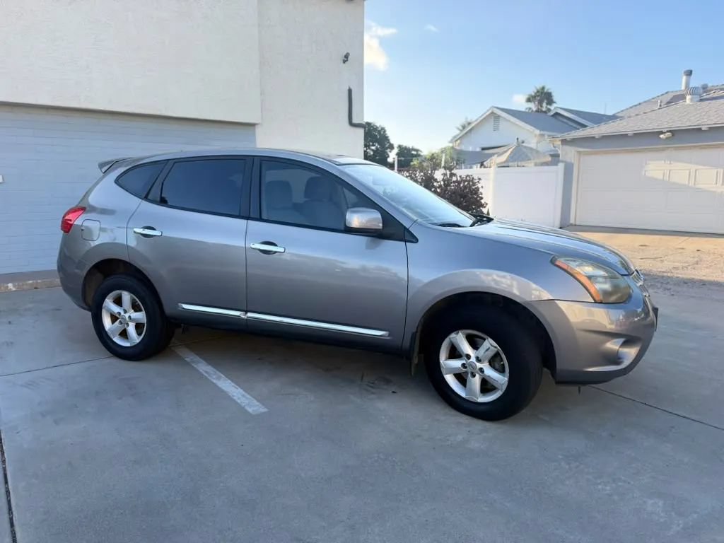 Used 2013 Nissan Rogue S w/ Special Edition Pkg AWD/4WD image 11