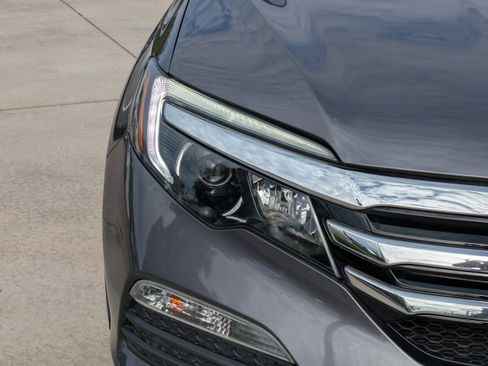 Used 2018 Honda Pilot Elite image 7