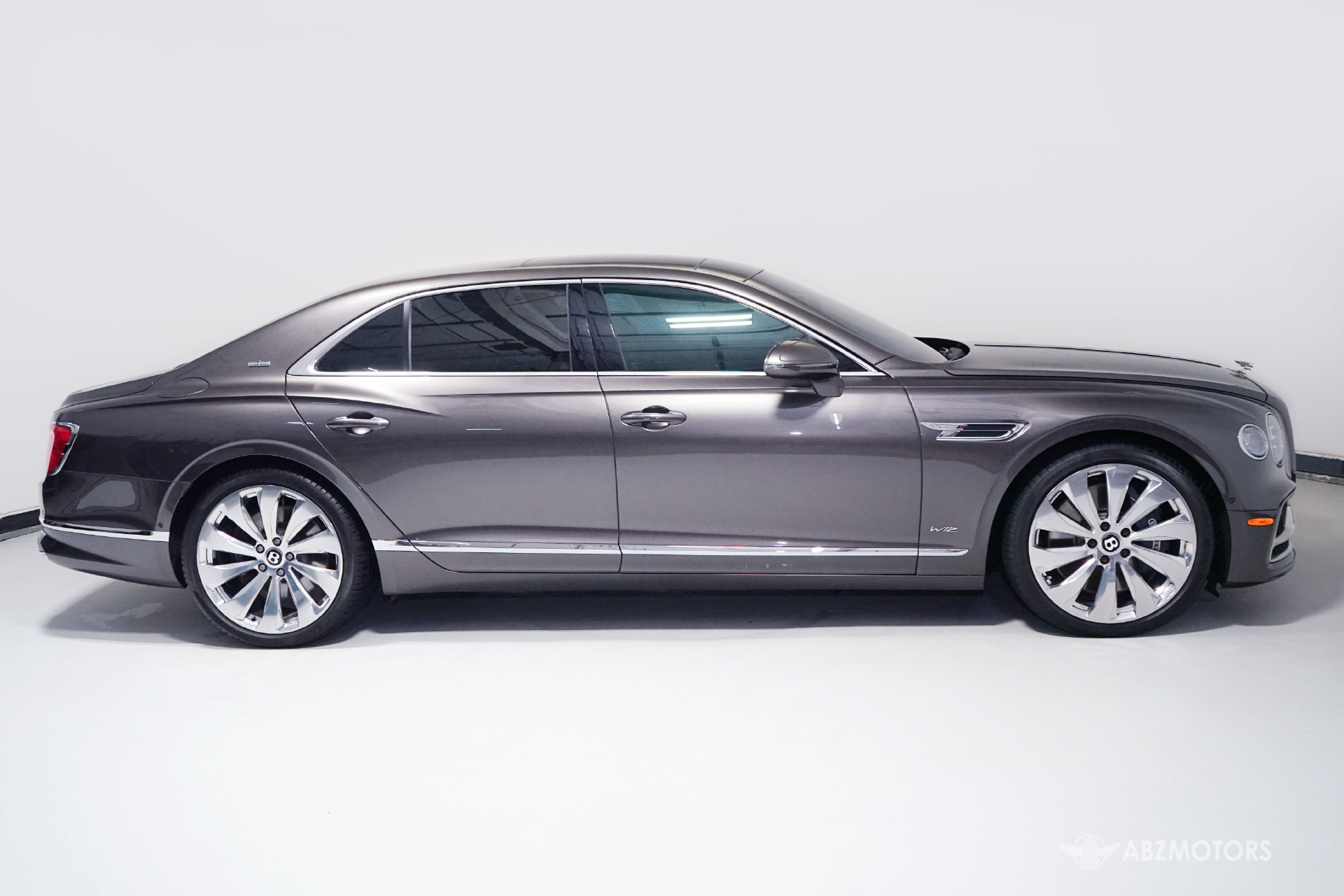 Used 2021 Bentley Flying Spur W12 w/ First Edition Specification AWD/4WD image 3