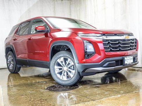 New 2026 Chevrolet Equinox LT image 2