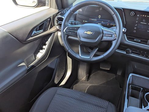 Certified 2025 Chevrolet Equinox LT image 16