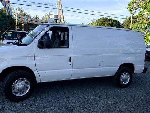 Used 2014 Ford E-350 and Econoline 350 Super Duty RWD image 8