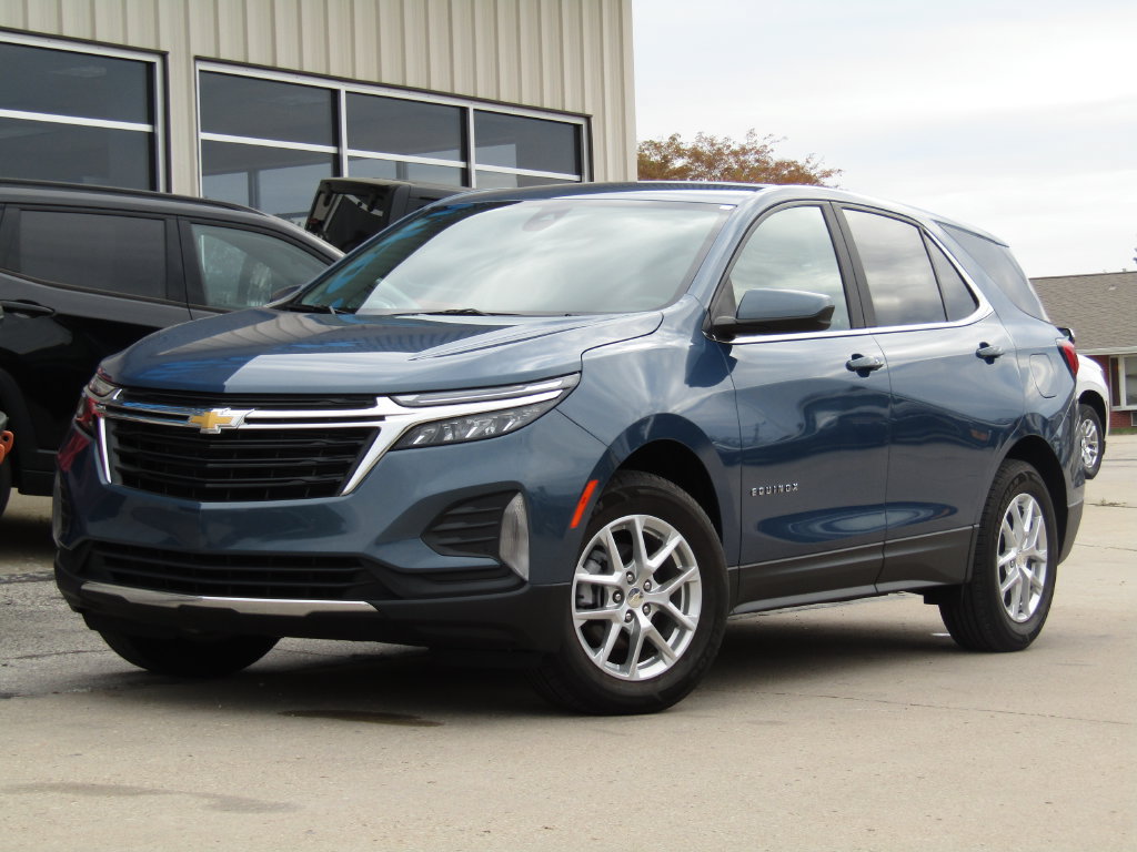 Used 2024 Chevrolet Equinox LT AWD/4WD image 12