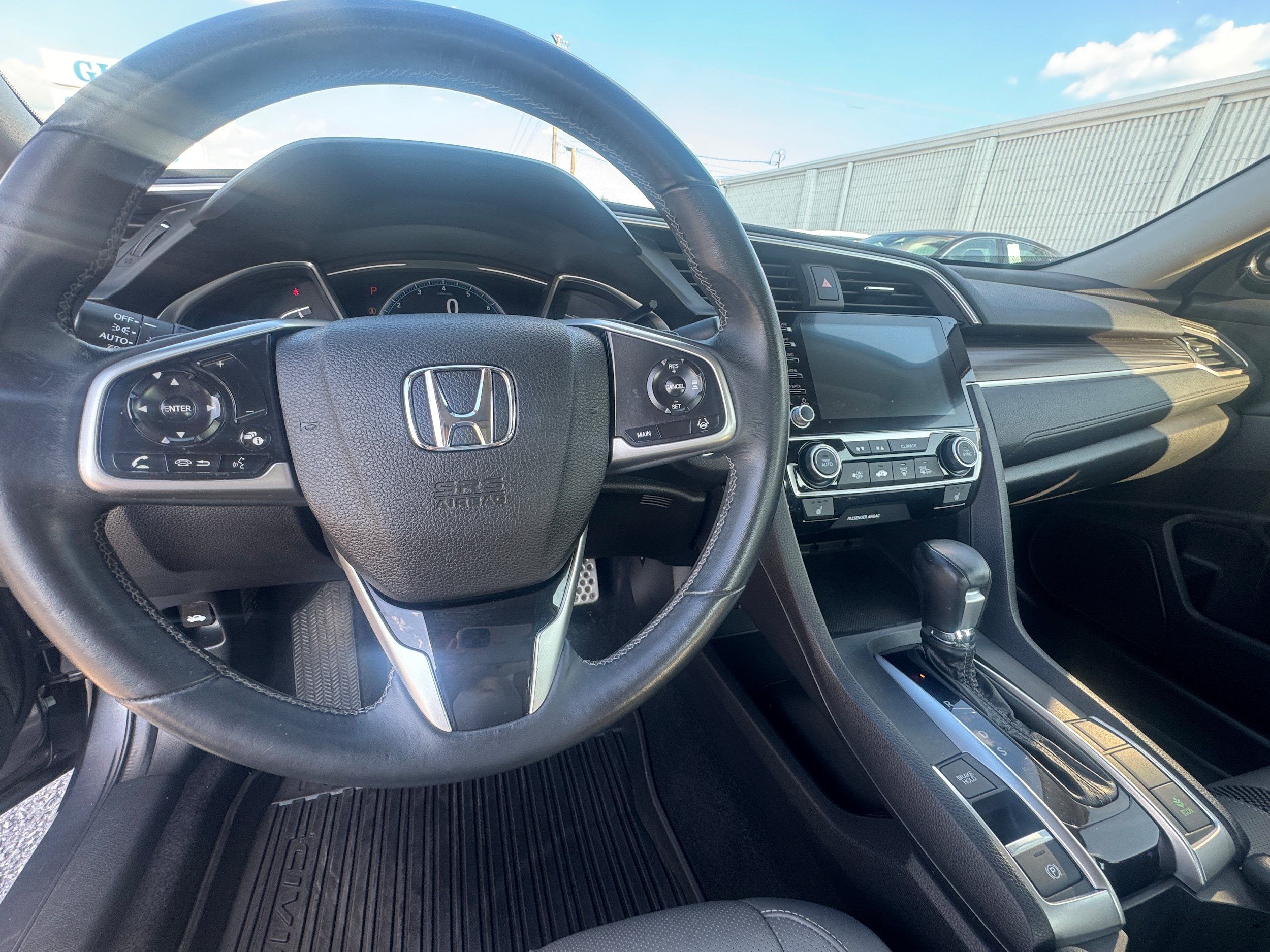Used 2019 Honda Civic Touring image 8