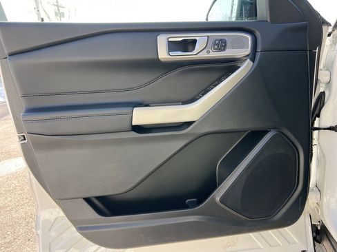 Used 2020 Ford Explorer Limited image 10