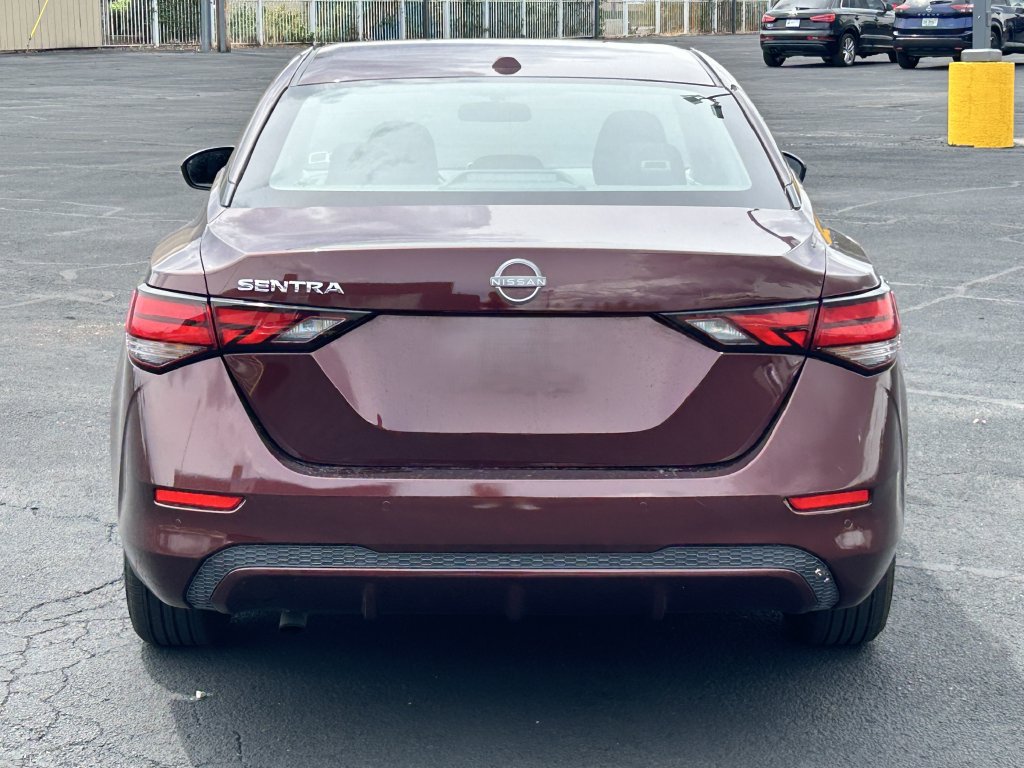 Used 2025 Nissan Sentra SV FWD image 4