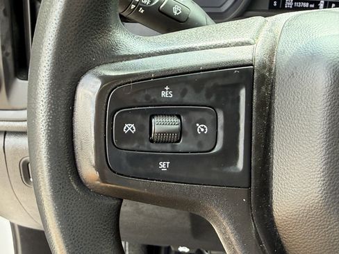 Used 2020 Chevrolet Silverado 1500 Custom w/ Custom Value Package image 16