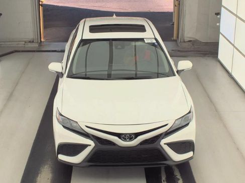 Used 2024 Toyota Camry SE w/ Convenience Package FWD image 3