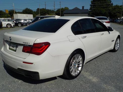 Used 2014 BMW 750i 750i w/ Executive Package image 5