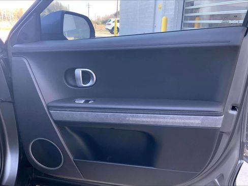 Used 2022 Hyundai Ioniq 5 SEL image 18