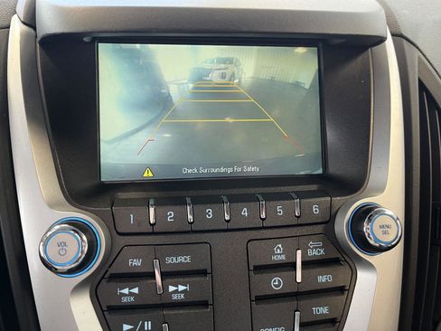 Used 2017 Chevrolet Equinox LT w/ Convenience Package image 23