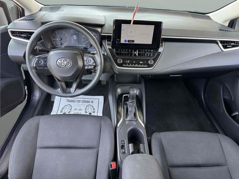 Used 2023 Toyota Corolla LE image 8