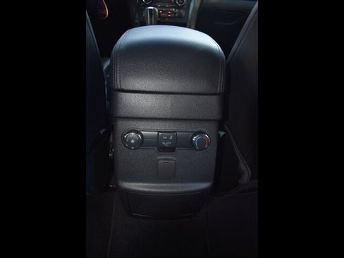 Used 2019 Ford Explorer XLT w/ Equipment Group 202A FWD image 31