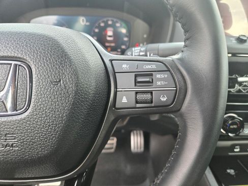 Used 2025 Honda Accord Sport image 23