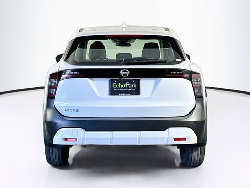 Used 2025 Nissan Kicks S FWD image 7