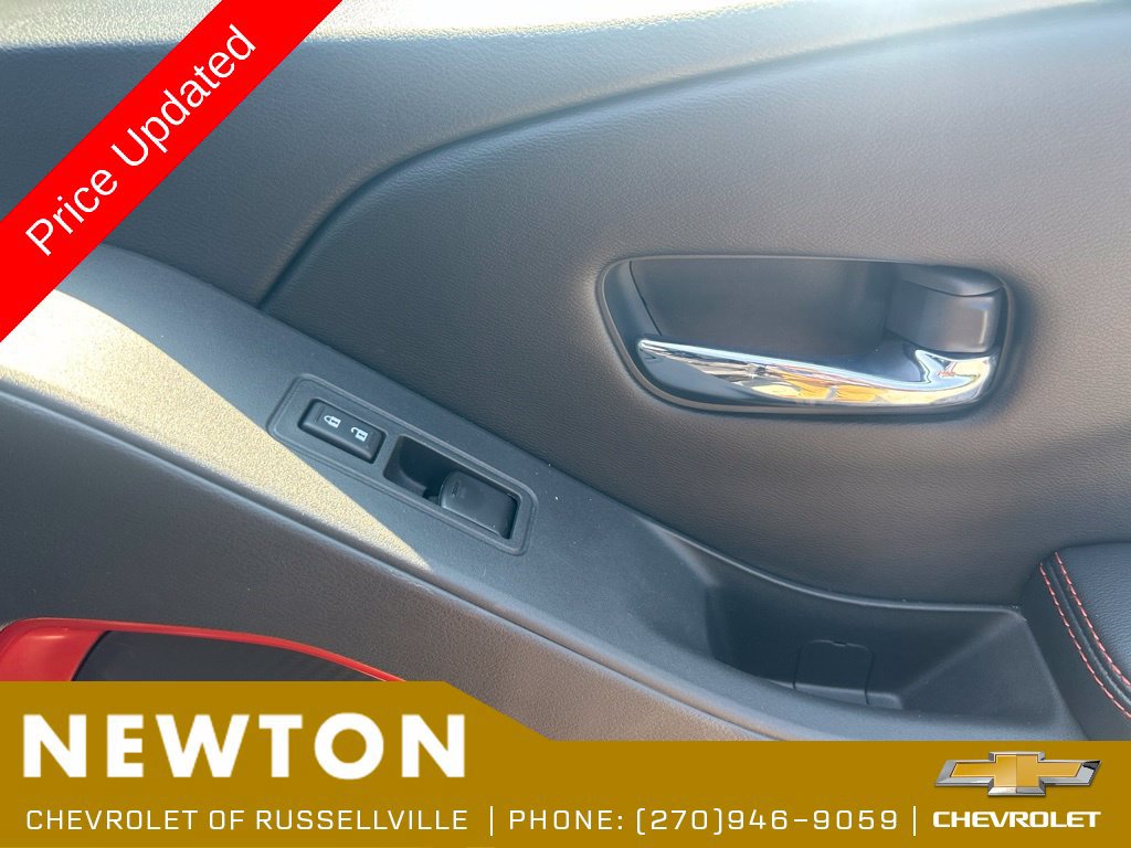Used 2025 Nissan Frontier 2WD Crew Cab image 26