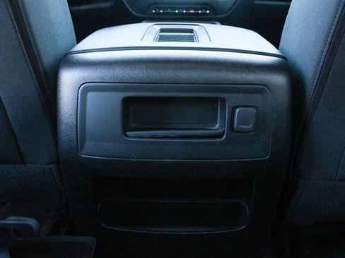 Used 2018 Chevrolet Silverado 1500 LT w/ All Star Edition image 33