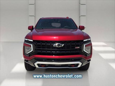 New 2026 Chevrolet Suburban Z71 w/ Comfort Package AWD/4WD image 8