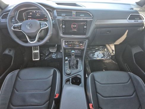 Used 2022 Volkswagen Tiguan SEL R-Line image 14