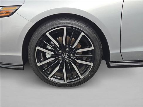 Certified 2026 Honda Accord Touring image 25