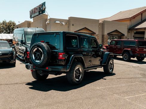 Used 2021 Jeep Wrangler Unlimited Rubicon AWD/4WD image 7