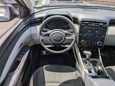 Used 2023 Hyundai Tucson SEL FWD image 18
