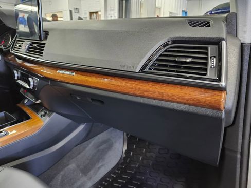 Certified 2023 Audi Q5 2.0T Premium w/ Convenience Package image 14