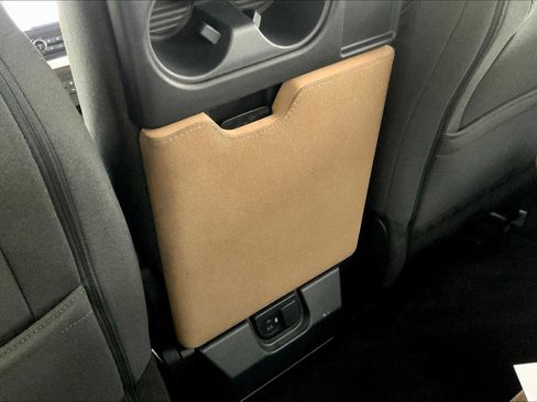 Used 2021 Ford F150 XLT image 36