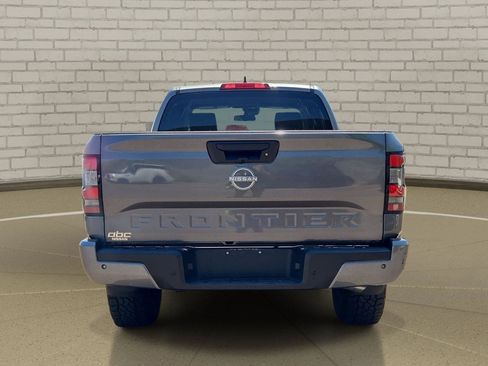 Used 2025 Nissan Frontier SV RWD image 6