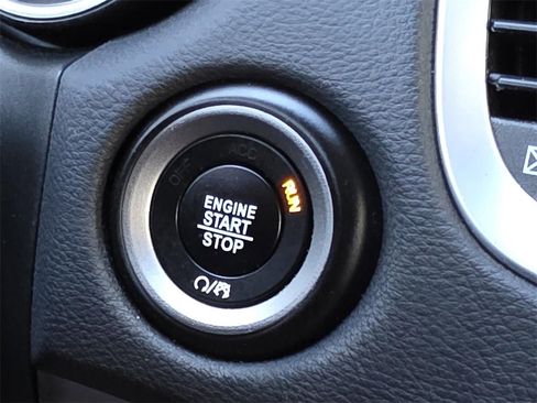 Used 2020 Dodge Durango SXT image 21